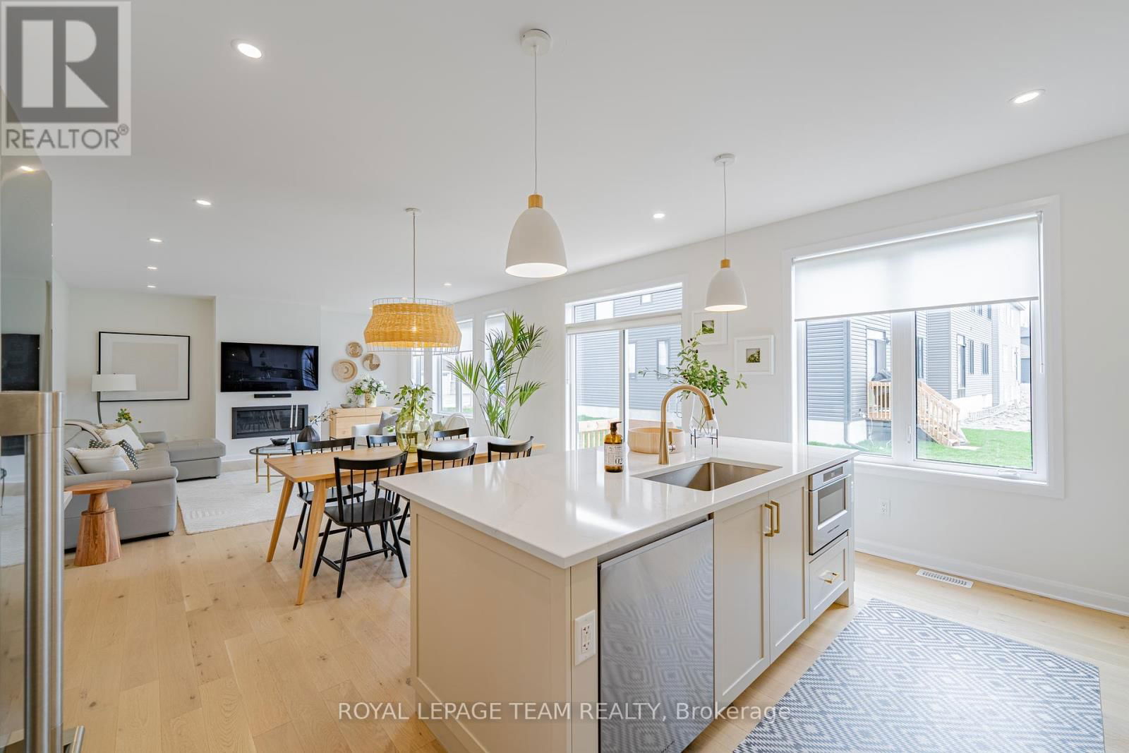 2055 WANDERER AVENUE Image 21
