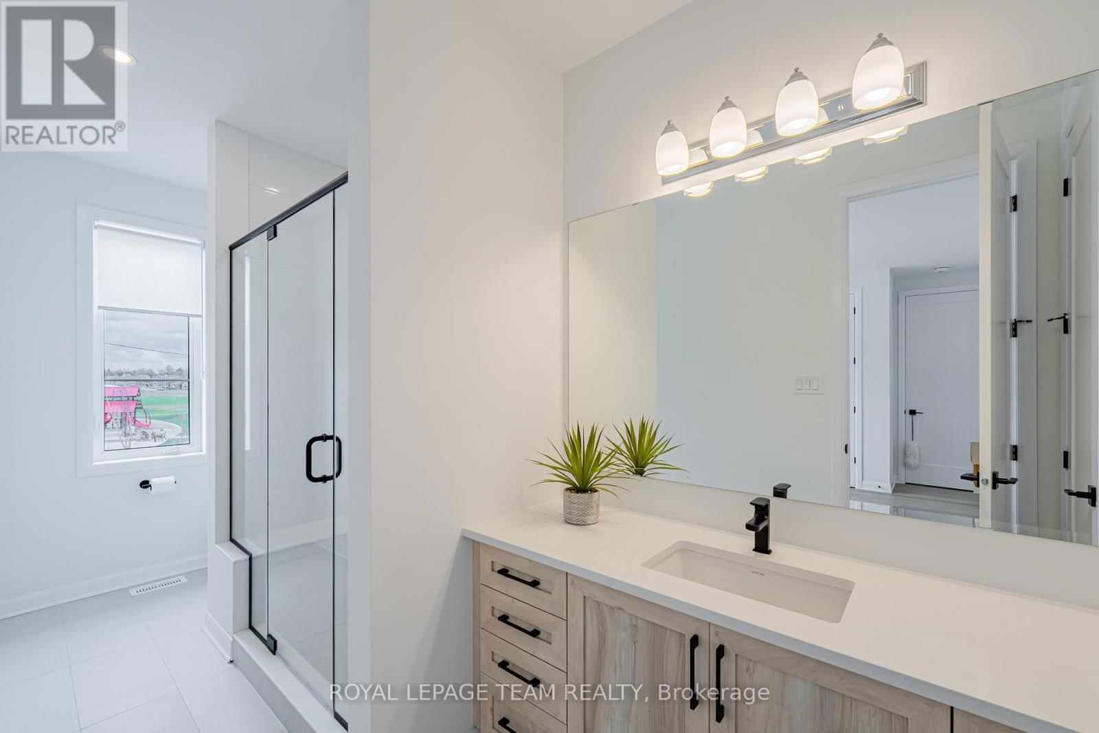2055 WANDERER AVENUE Image 29