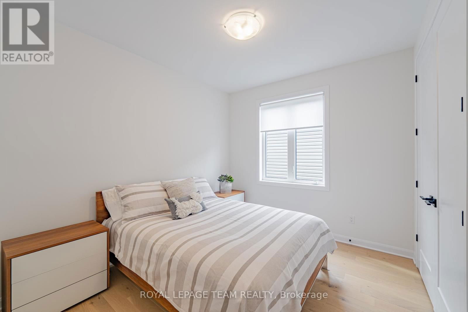 2055 WANDERER AVENUE Image 39