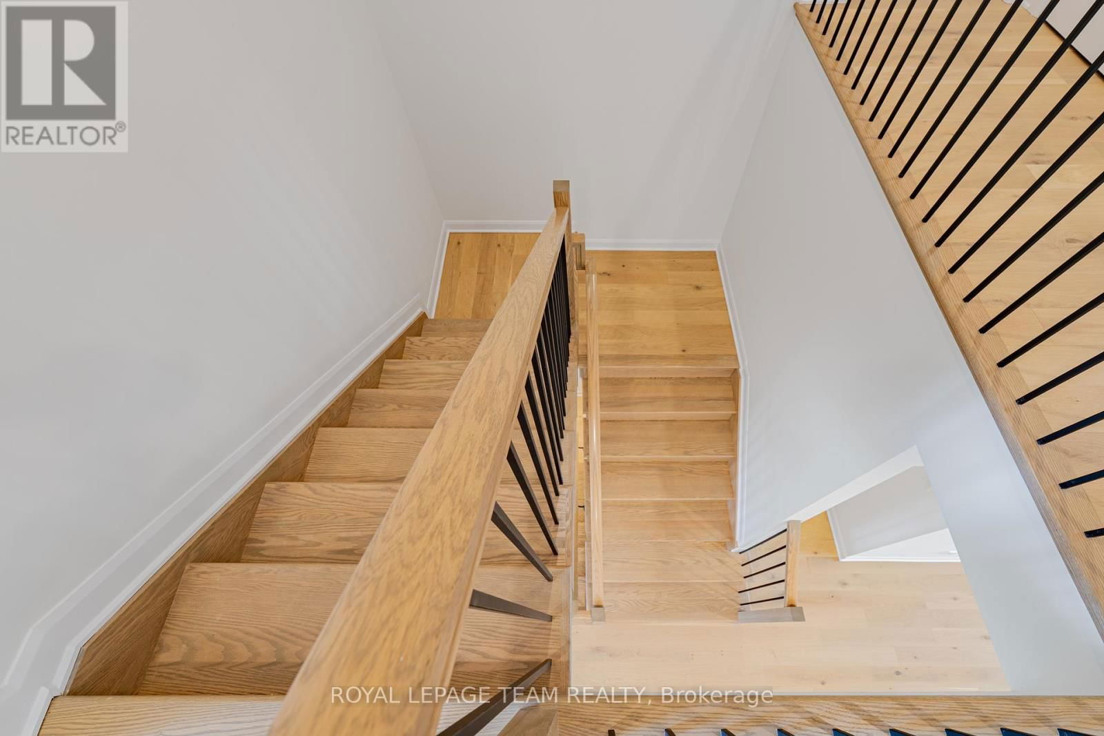 2055 WANDERER AVENUE Image 42