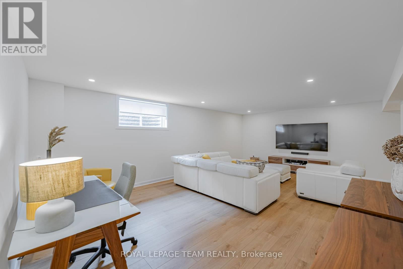 2055 WANDERER AVENUE Image 44