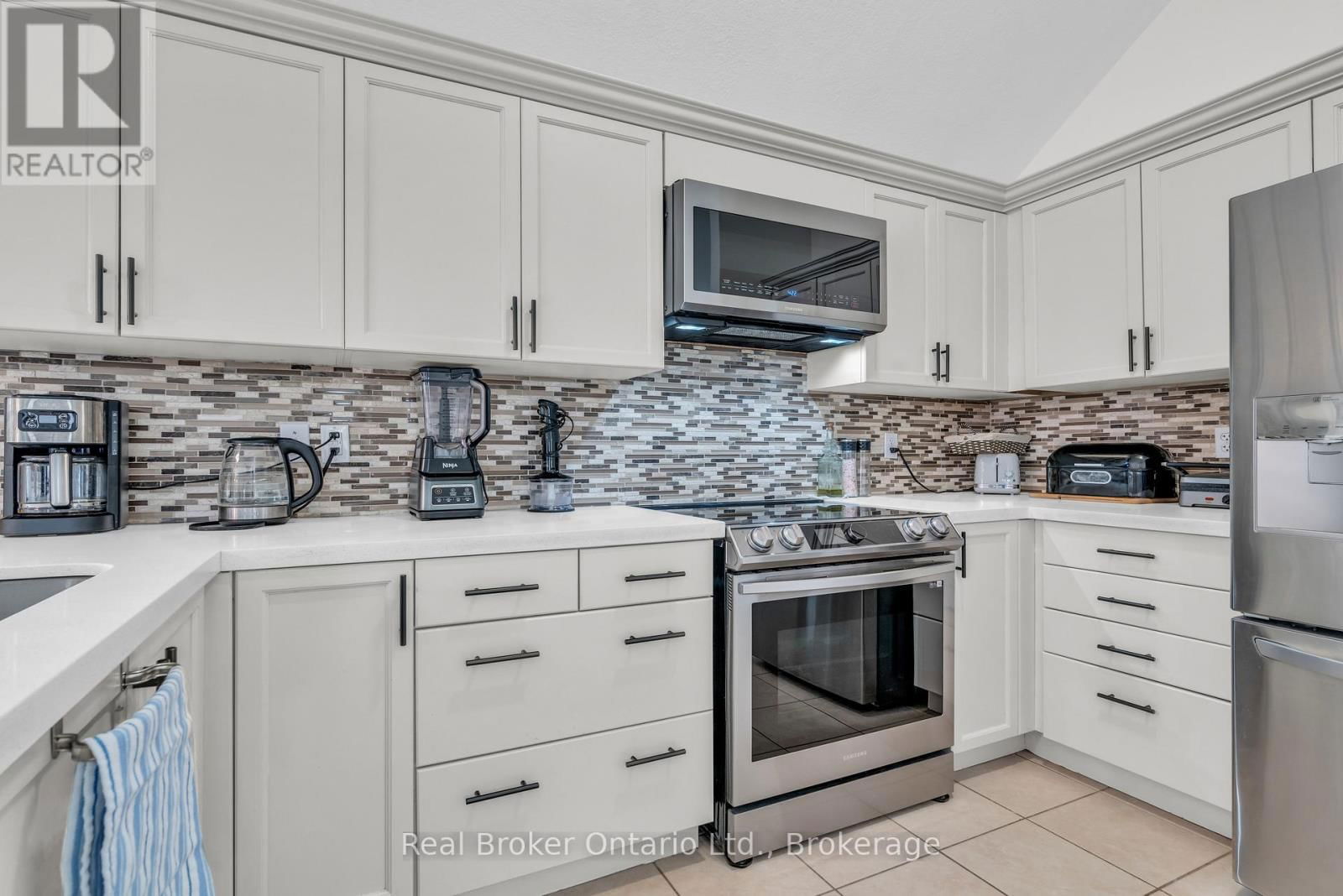 26 SINCLAIR STREET Image 10