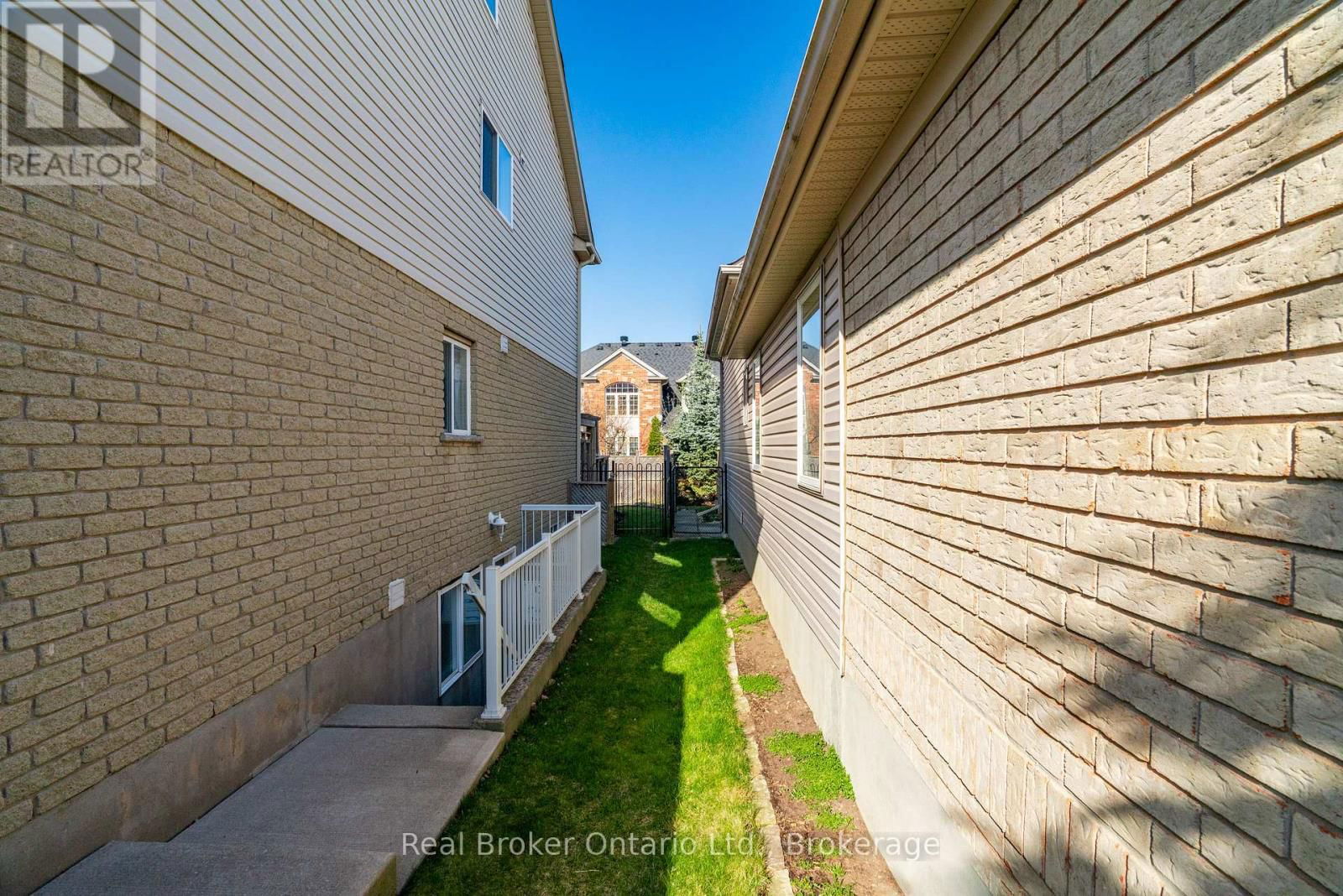26 SINCLAIR STREET Image 34