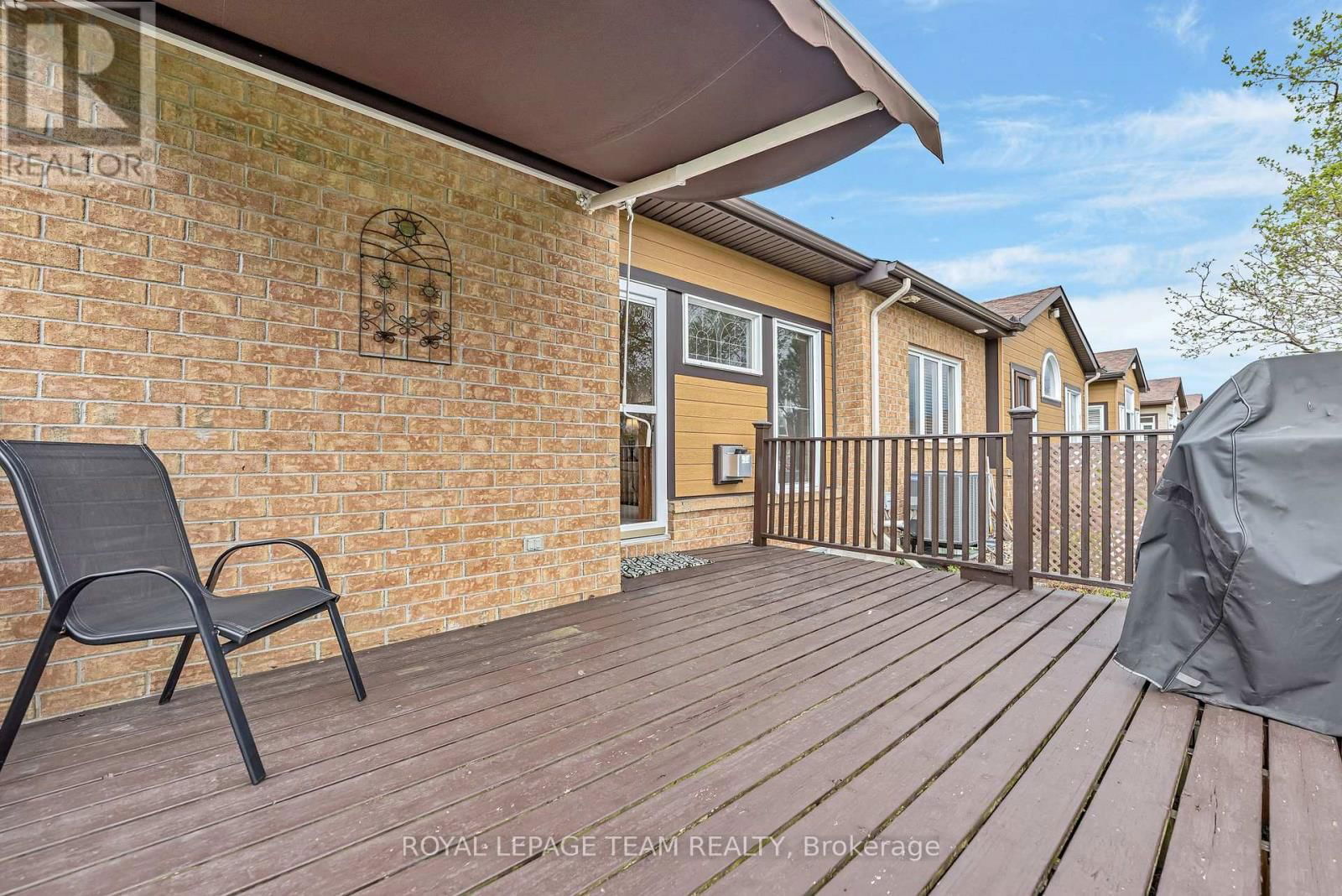 2 PEREGRINE CRESCENT Image 38