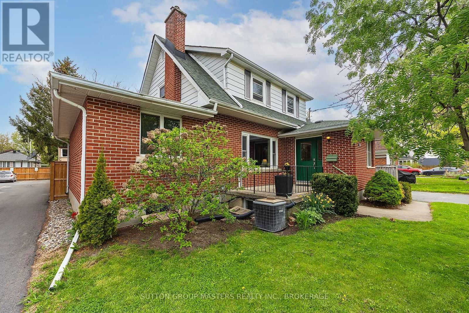 284 HELEN STREET Image 3