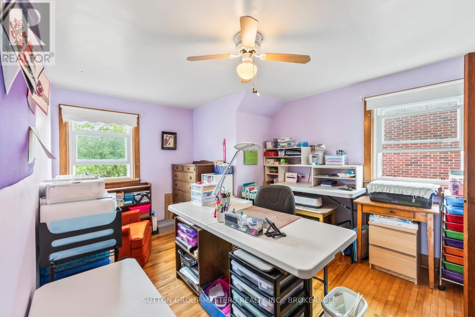 284 HELEN STREET Image 36
