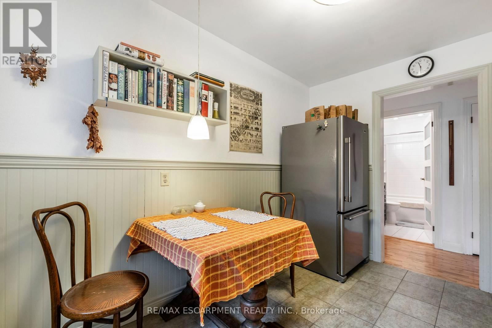 13 MCMASTER AVENUE Image 17