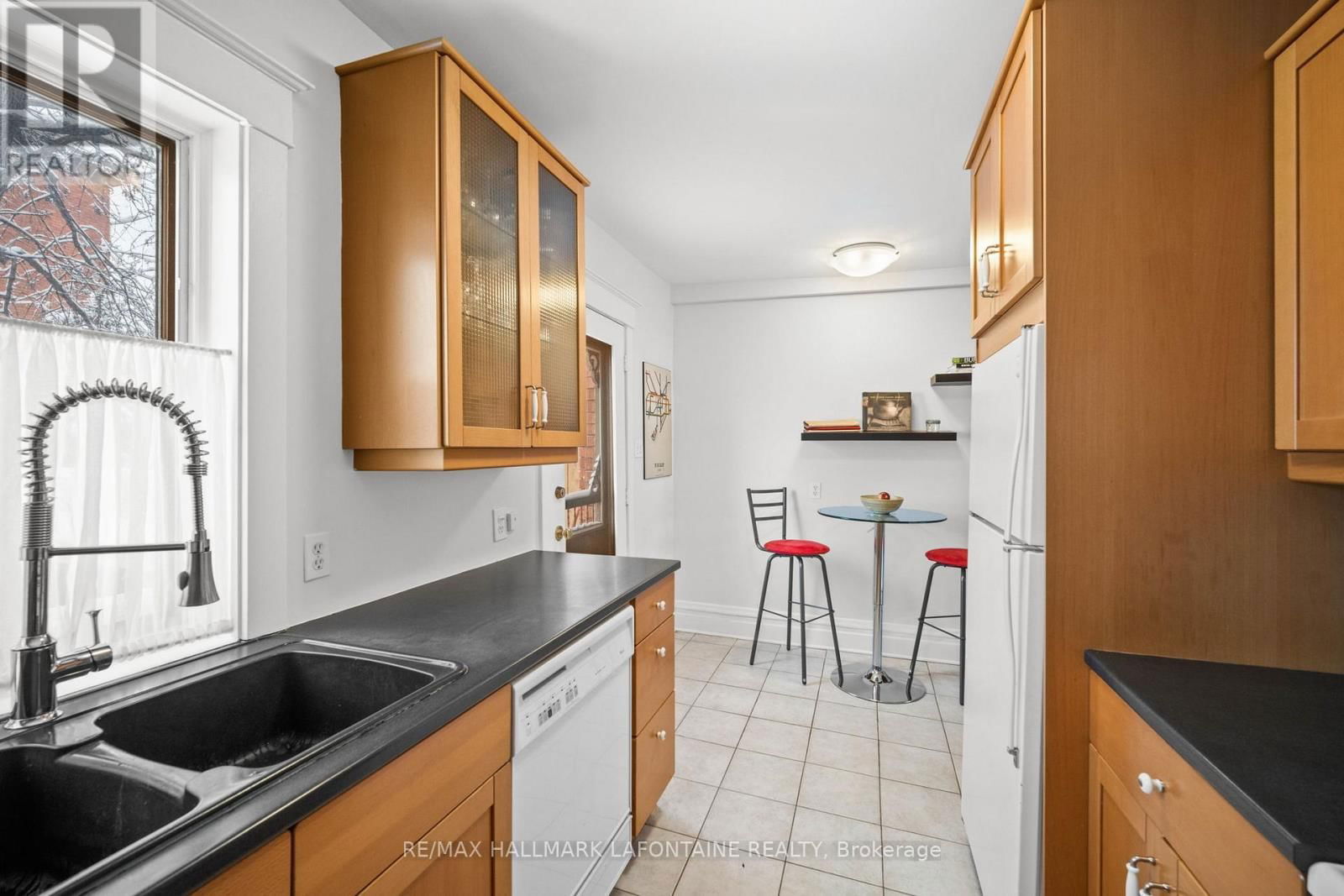 143 BLACKBURN AVENUE Image 14