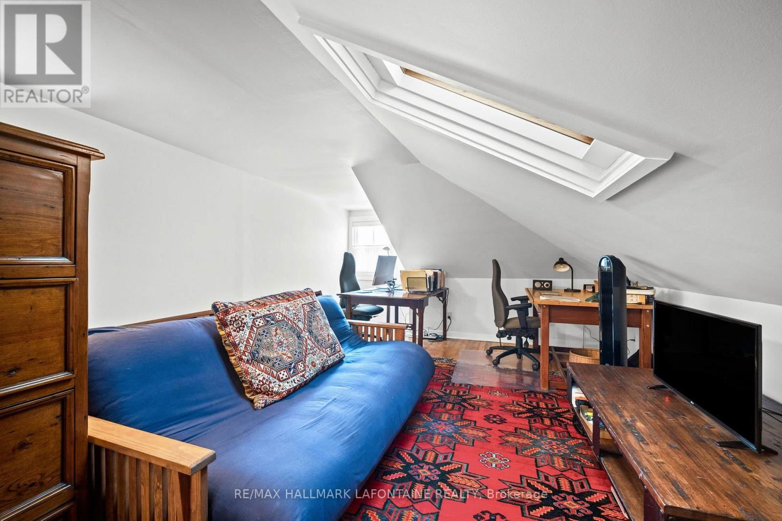 143 BLACKBURN AVENUE Image 23