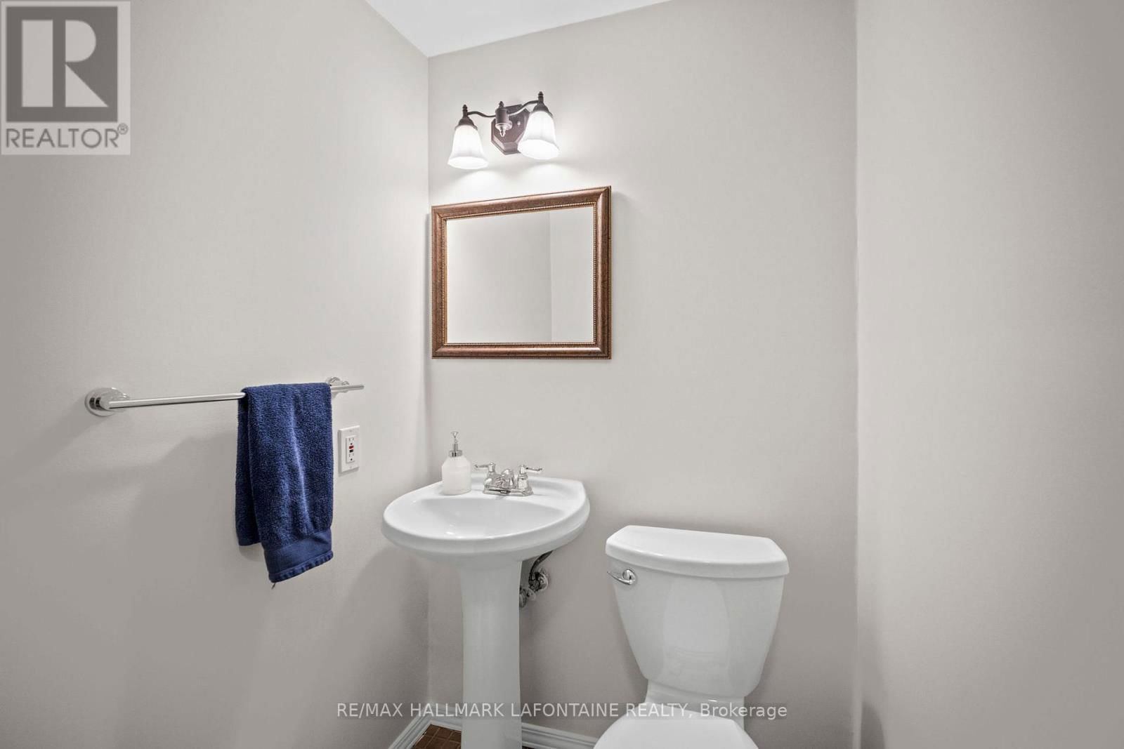 143 BLACKBURN AVENUE Image 25