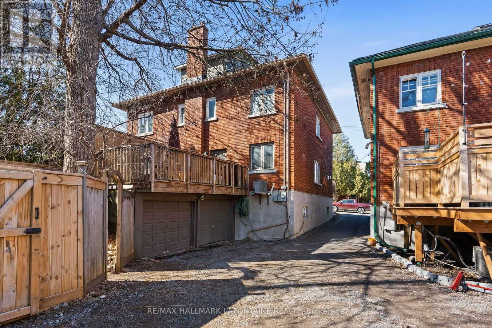 143 BLACKBURN AVENUE Image 29