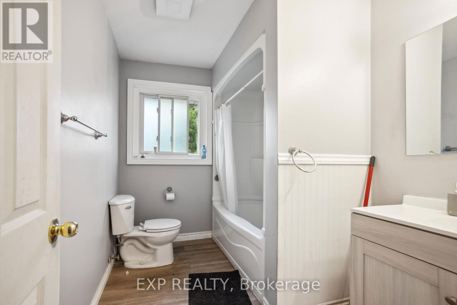 97 GILBERT STREET Image 16