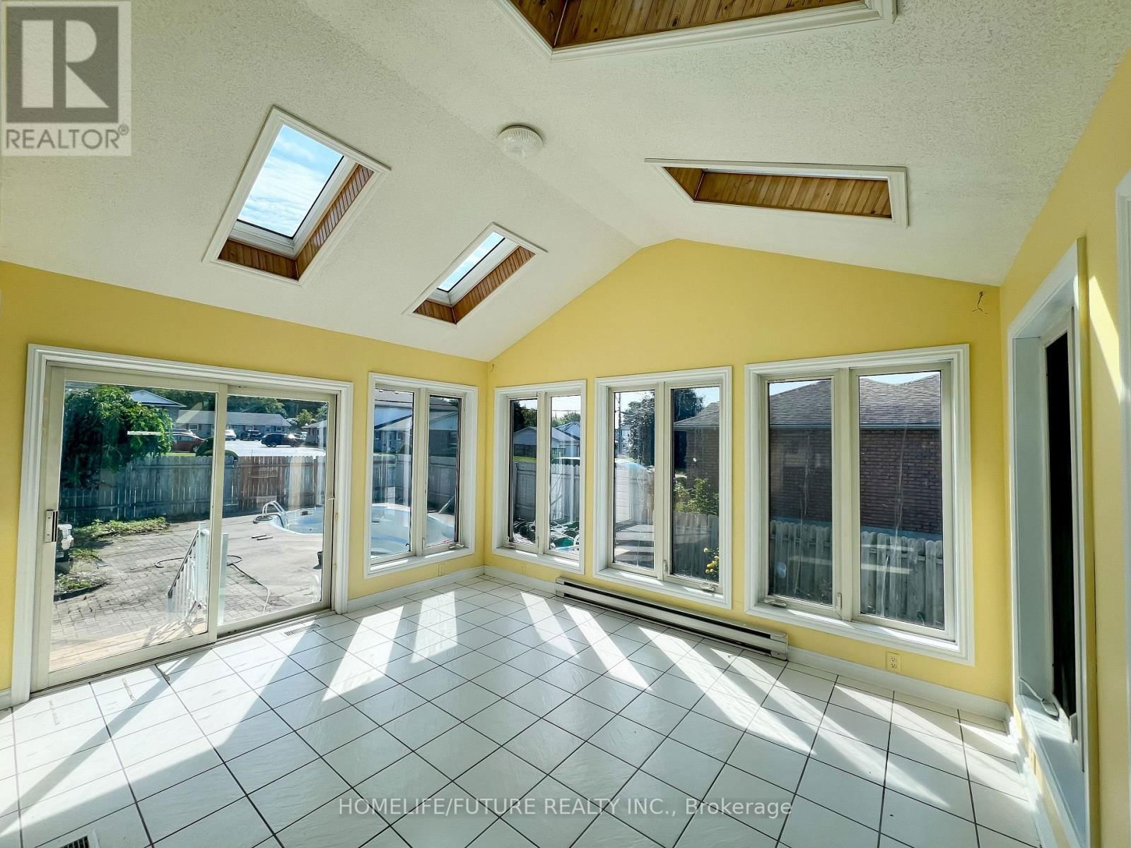 14 LATCHFORD STREET Image 10