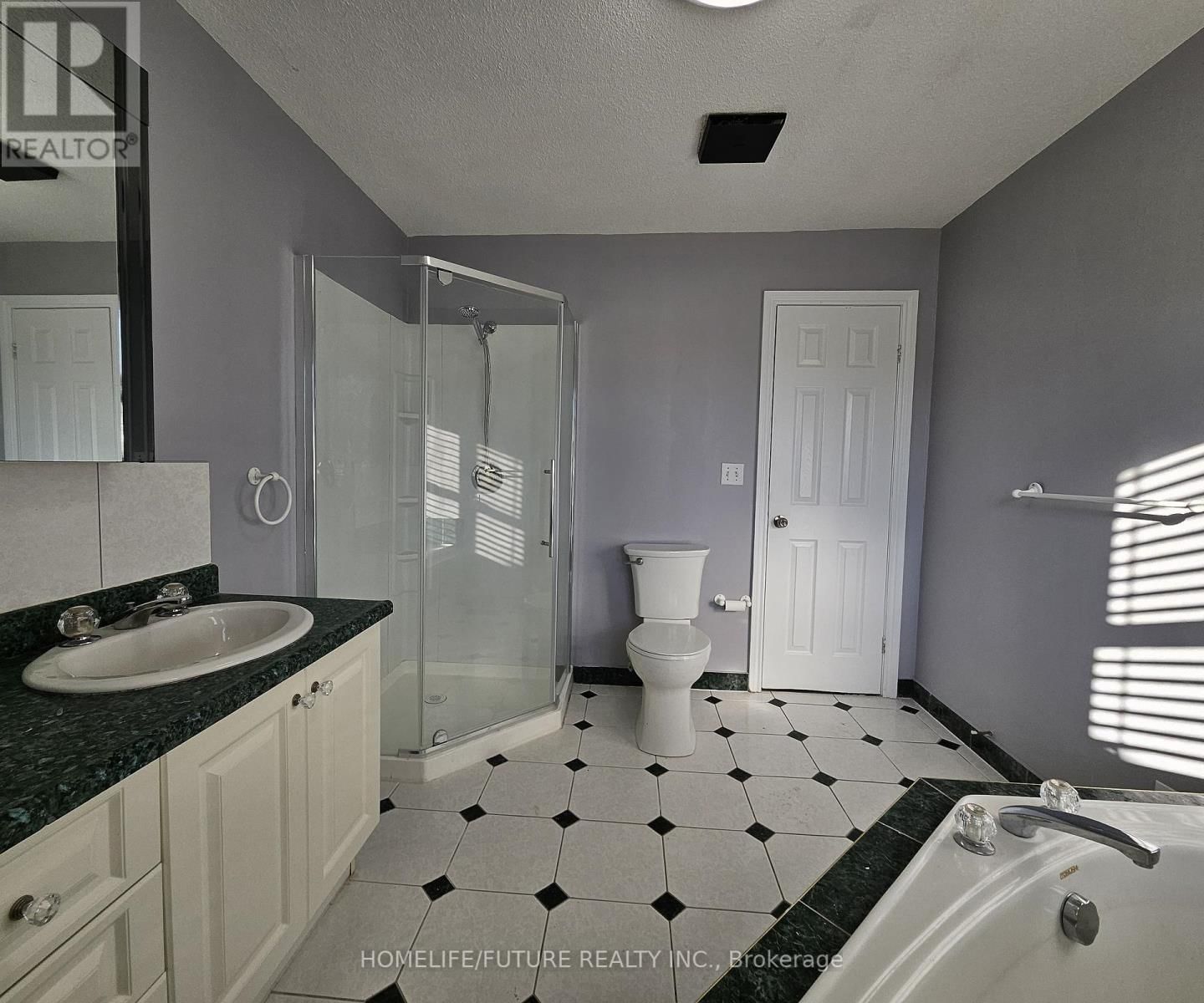 14 LATCHFORD STREET Image 15