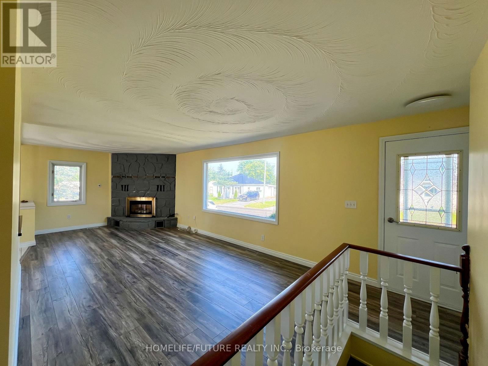 14 LATCHFORD STREET Image 17