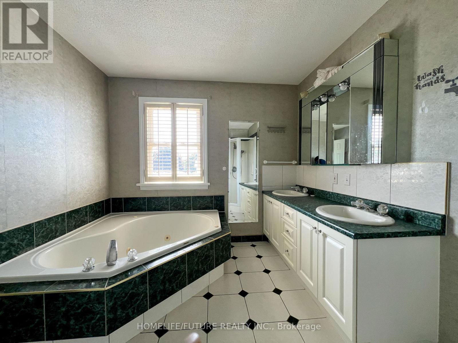 14 LATCHFORD STREET Image 21