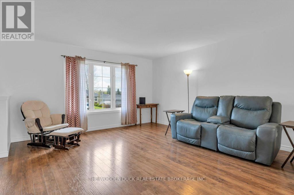 5 MITCHELL DRIVE Image 12