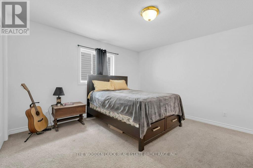 5 MITCHELL DRIVE Image 15