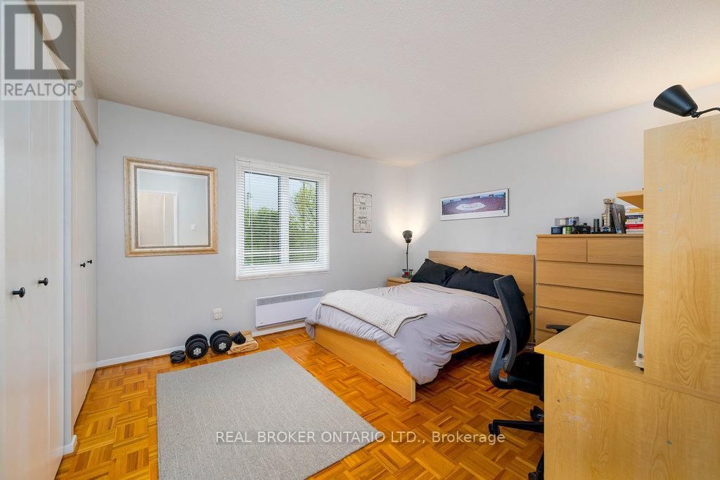 108 - 158C MCARTHUR AVENUE Image 13
