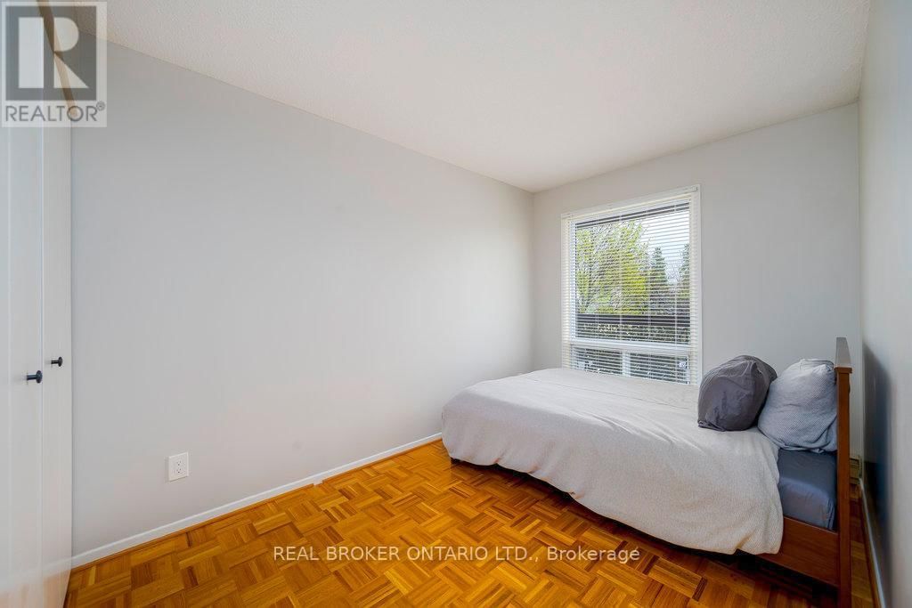 108 - 158C MCARTHUR AVENUE Image 14