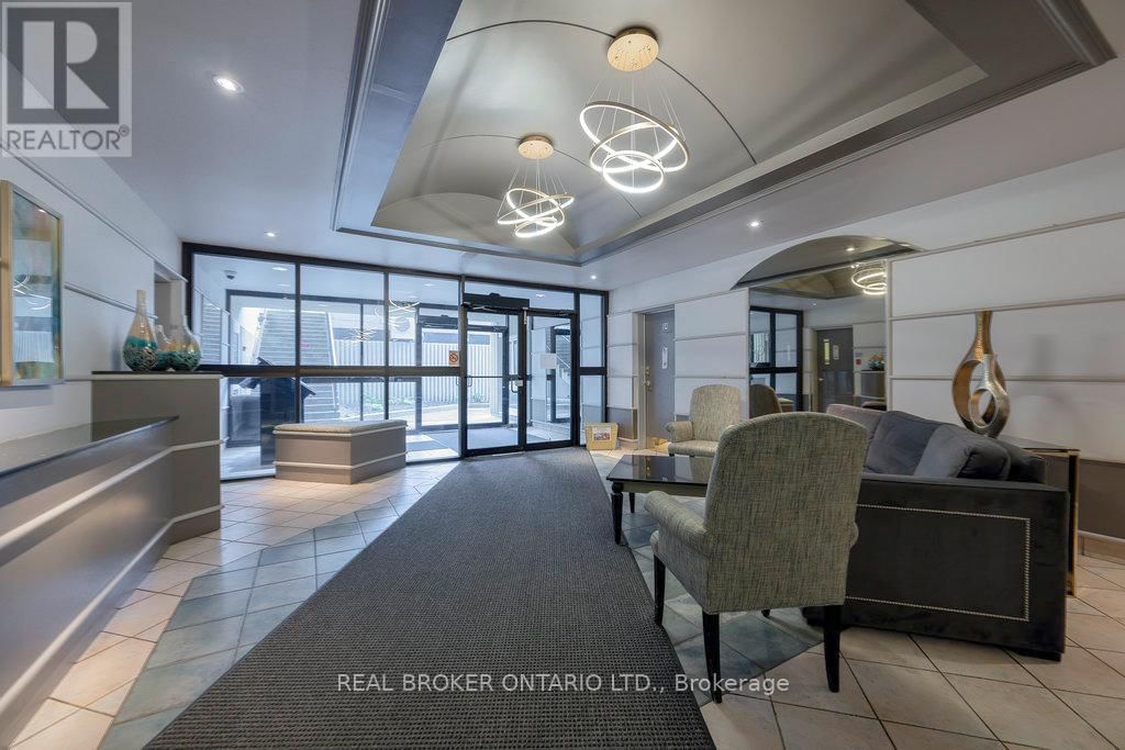 108 - 158C MCARTHUR AVENUE Image 2