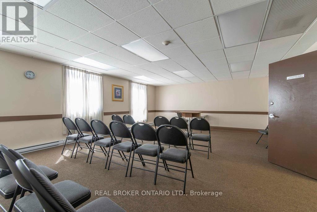 108 - 158C MCARTHUR AVENUE Image 25