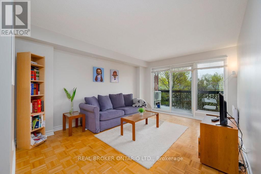 108 - 158C MCARTHUR AVENUE Image 4