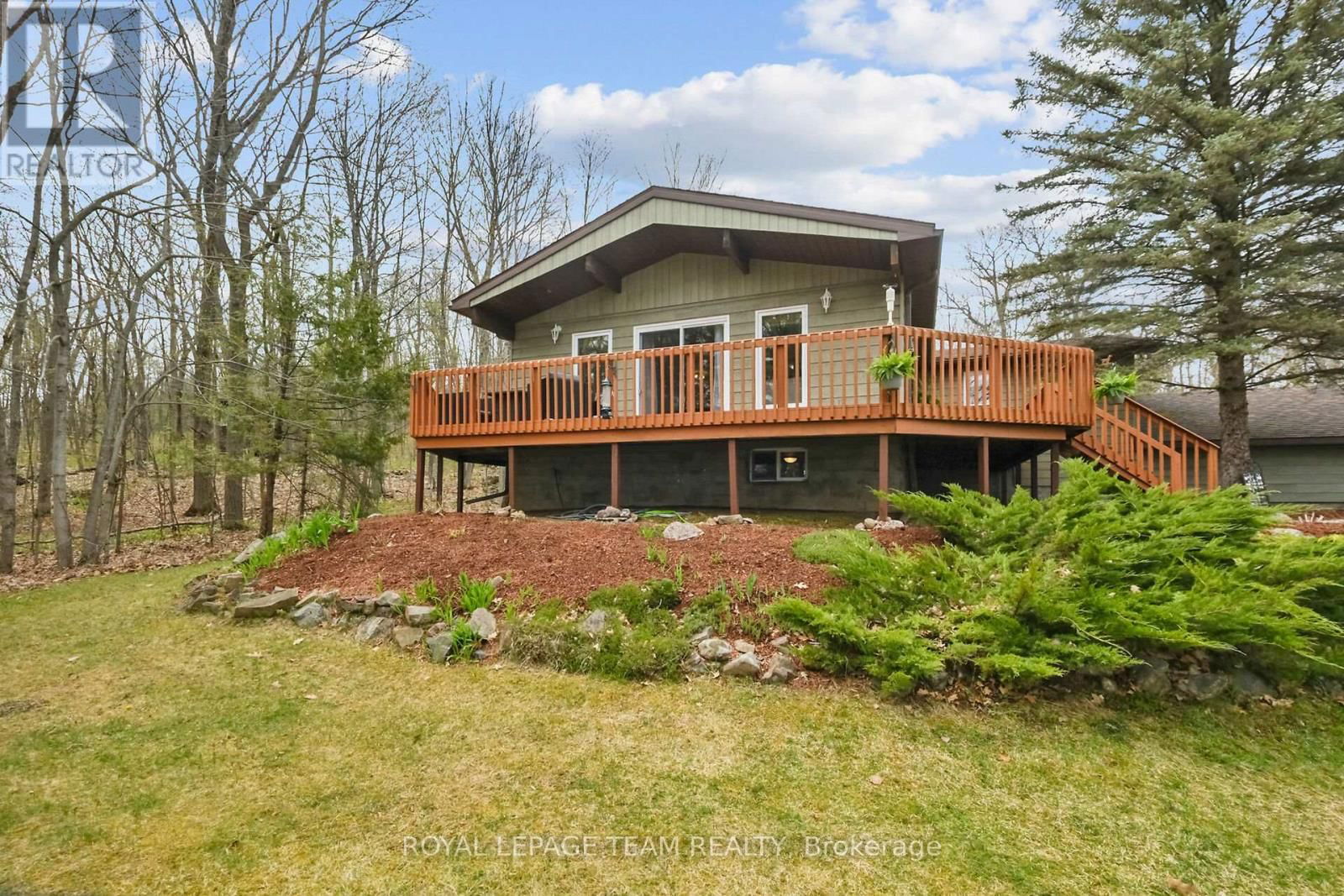 371 KENNEDY ROAD Image 40