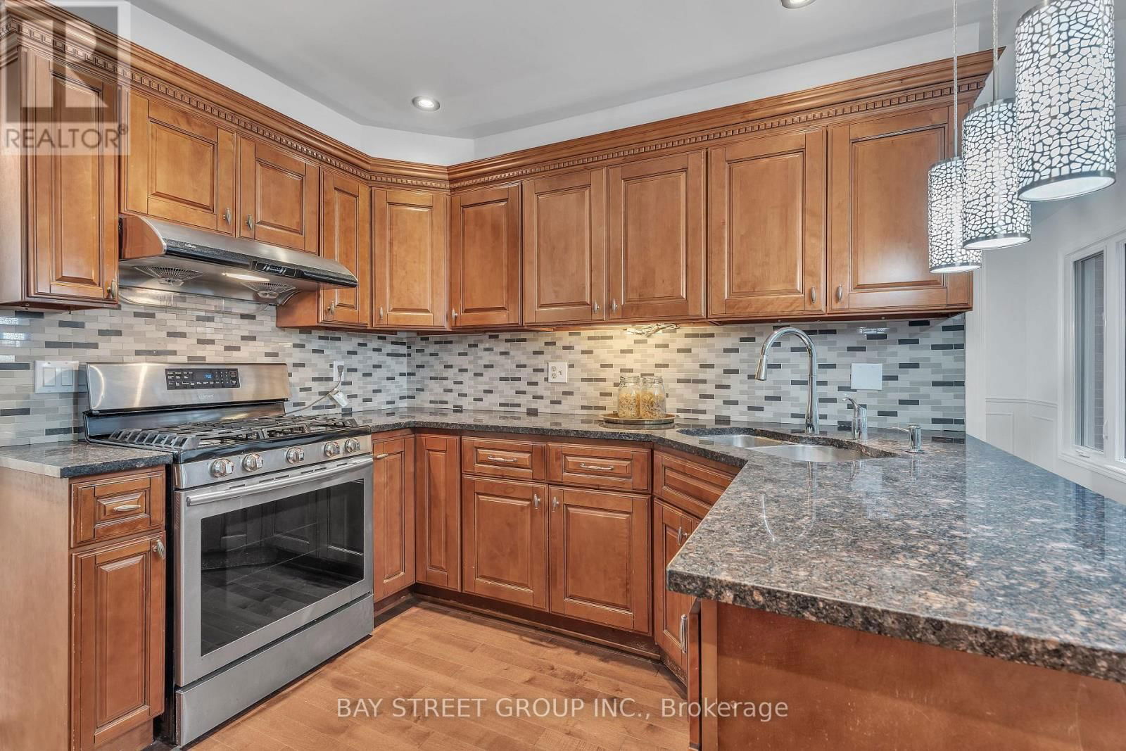 33 REPTON AVENUE Image 16
