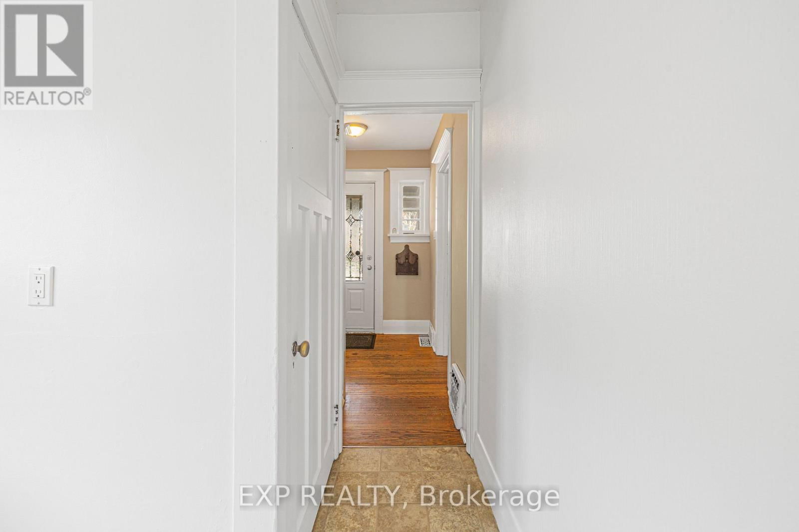 349 LUELLA STREET Image 12