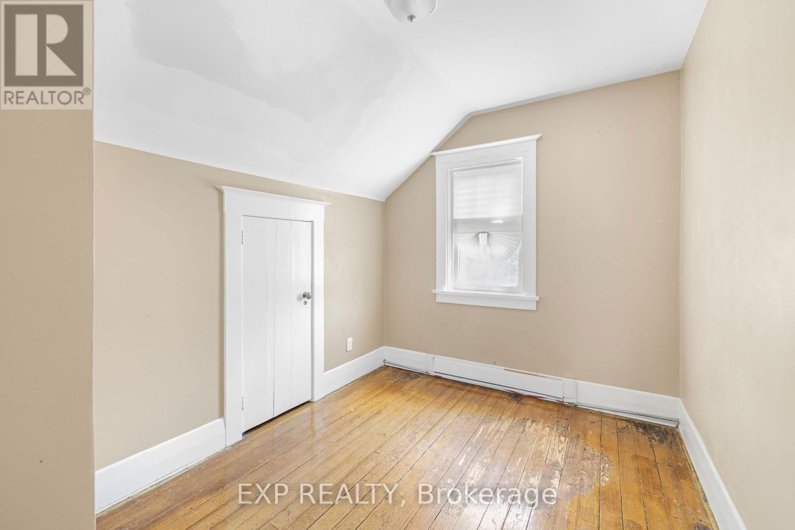 349 LUELLA STREET Image 20