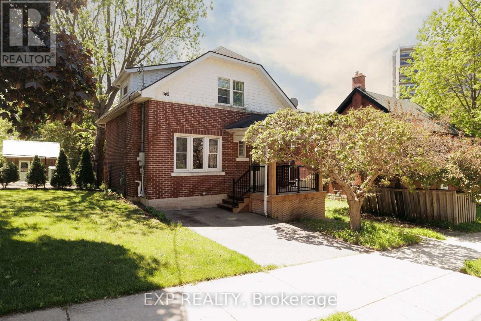 349 LUELLA STREET Image 33