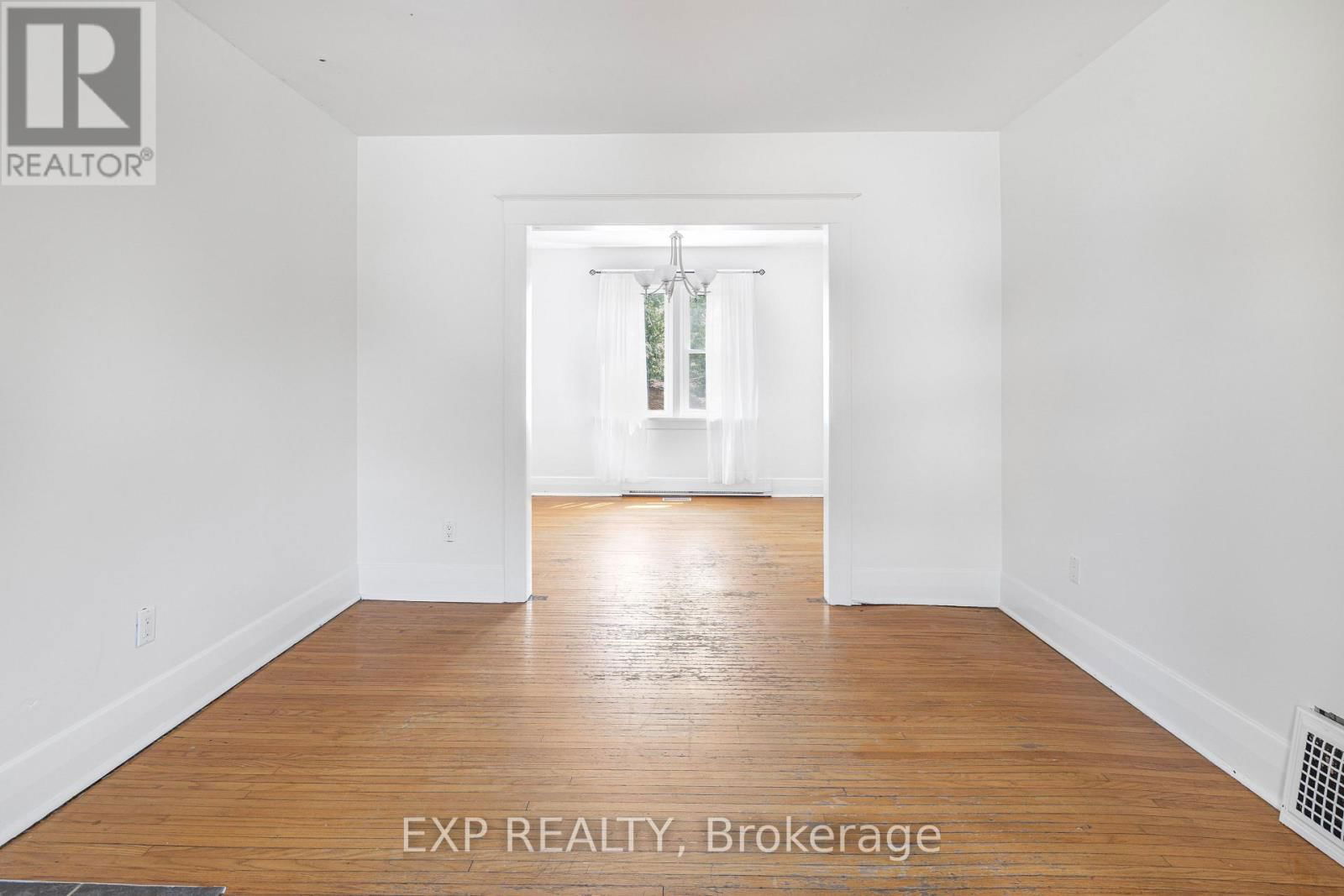 349 LUELLA STREET Image 4