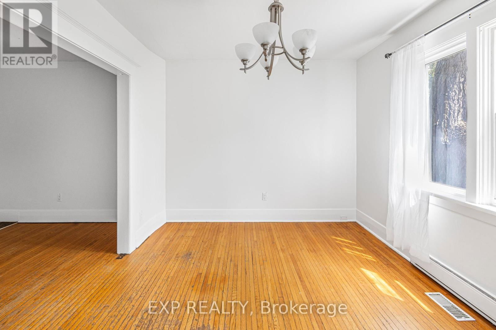 349 LUELLA STREET Image 8
