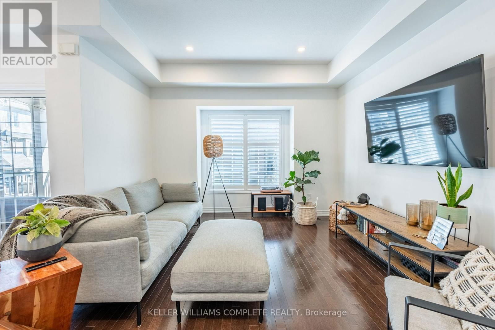 40 - 257 PARKSIDE DRIVE Image 13