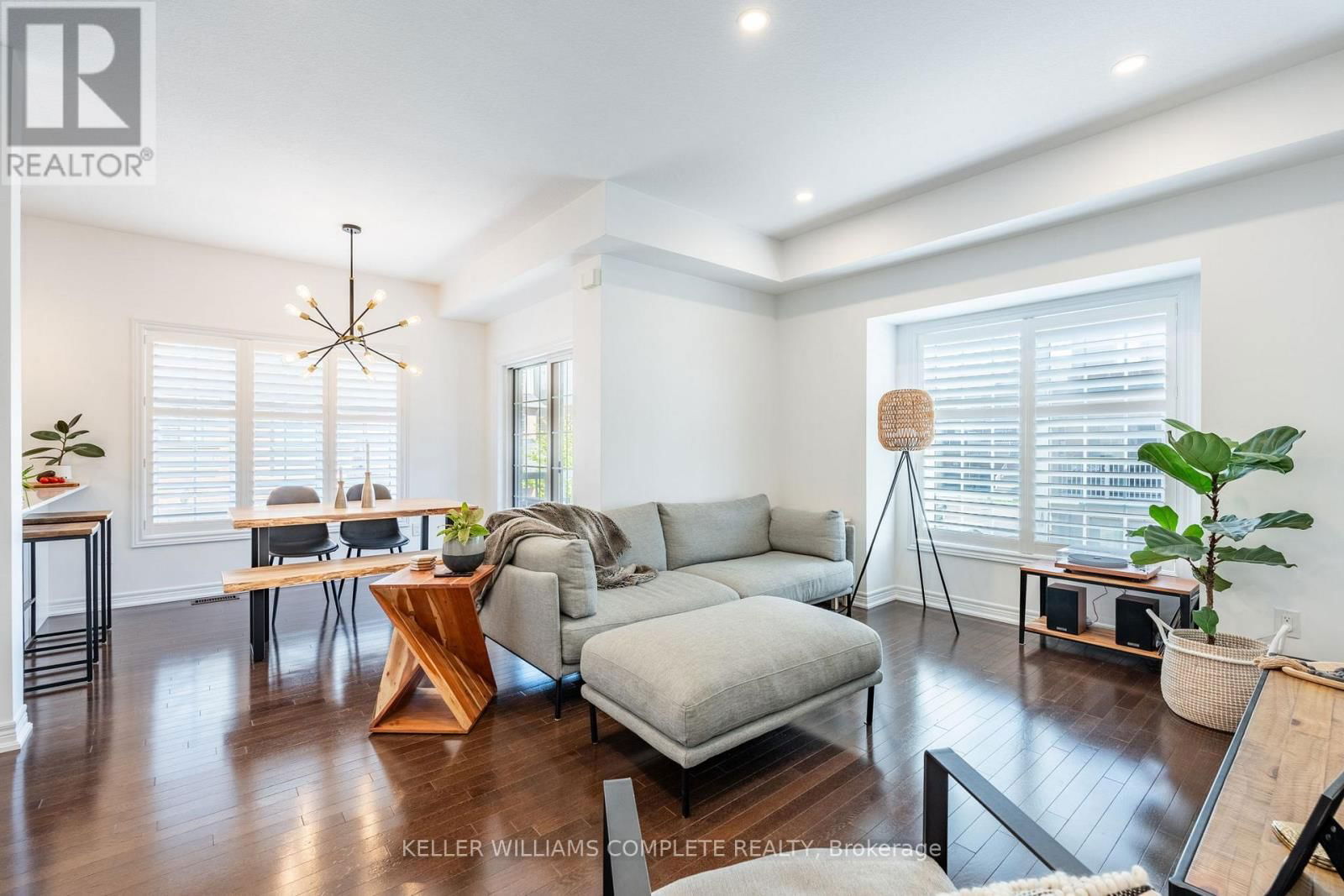 40 - 257 PARKSIDE DRIVE Image 14