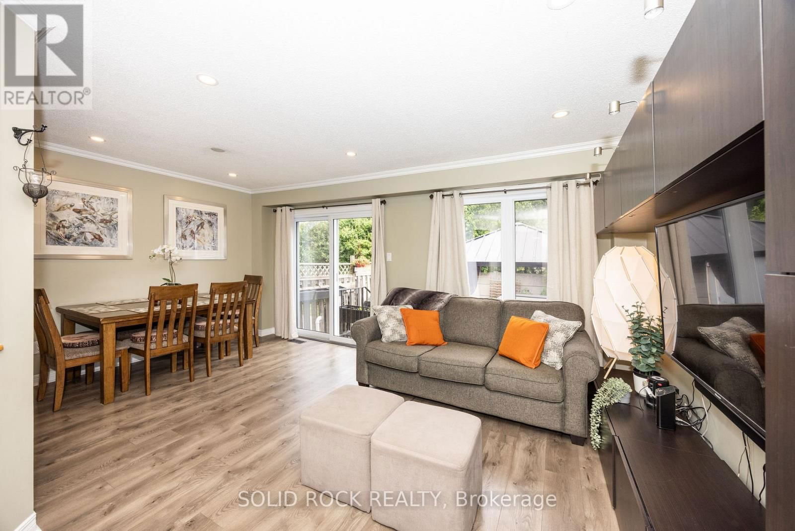 37 GRENADIER WAY Image 7