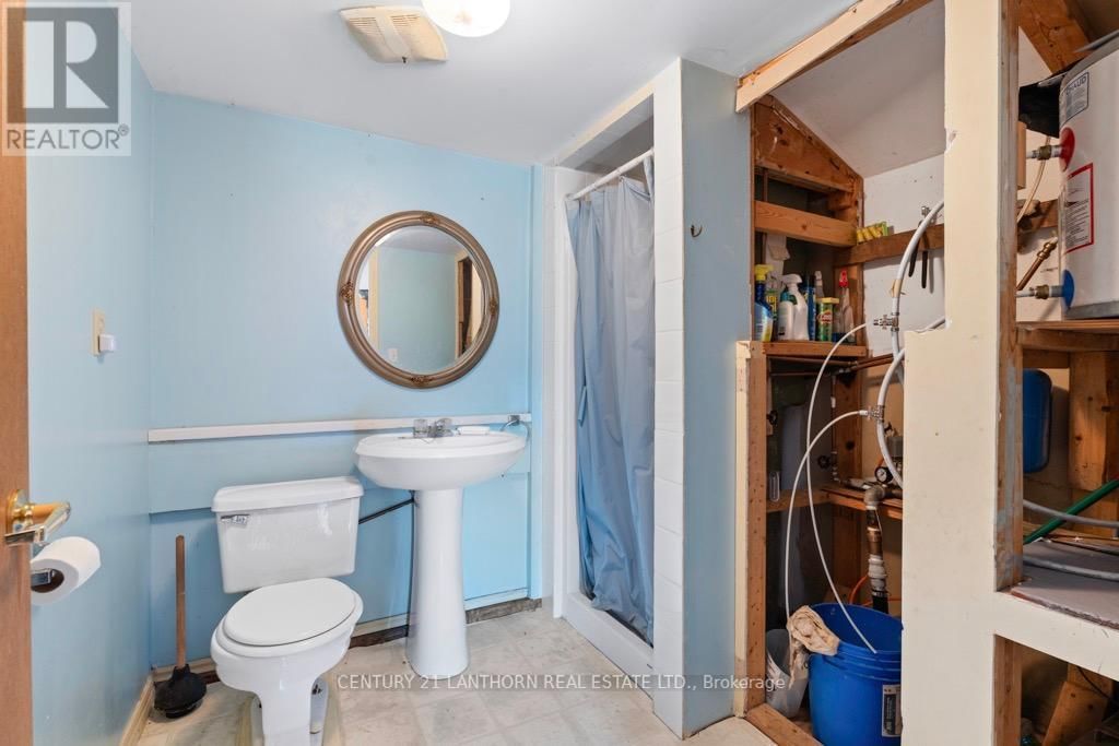 1677 COUNTY 8 ROAD Image 32