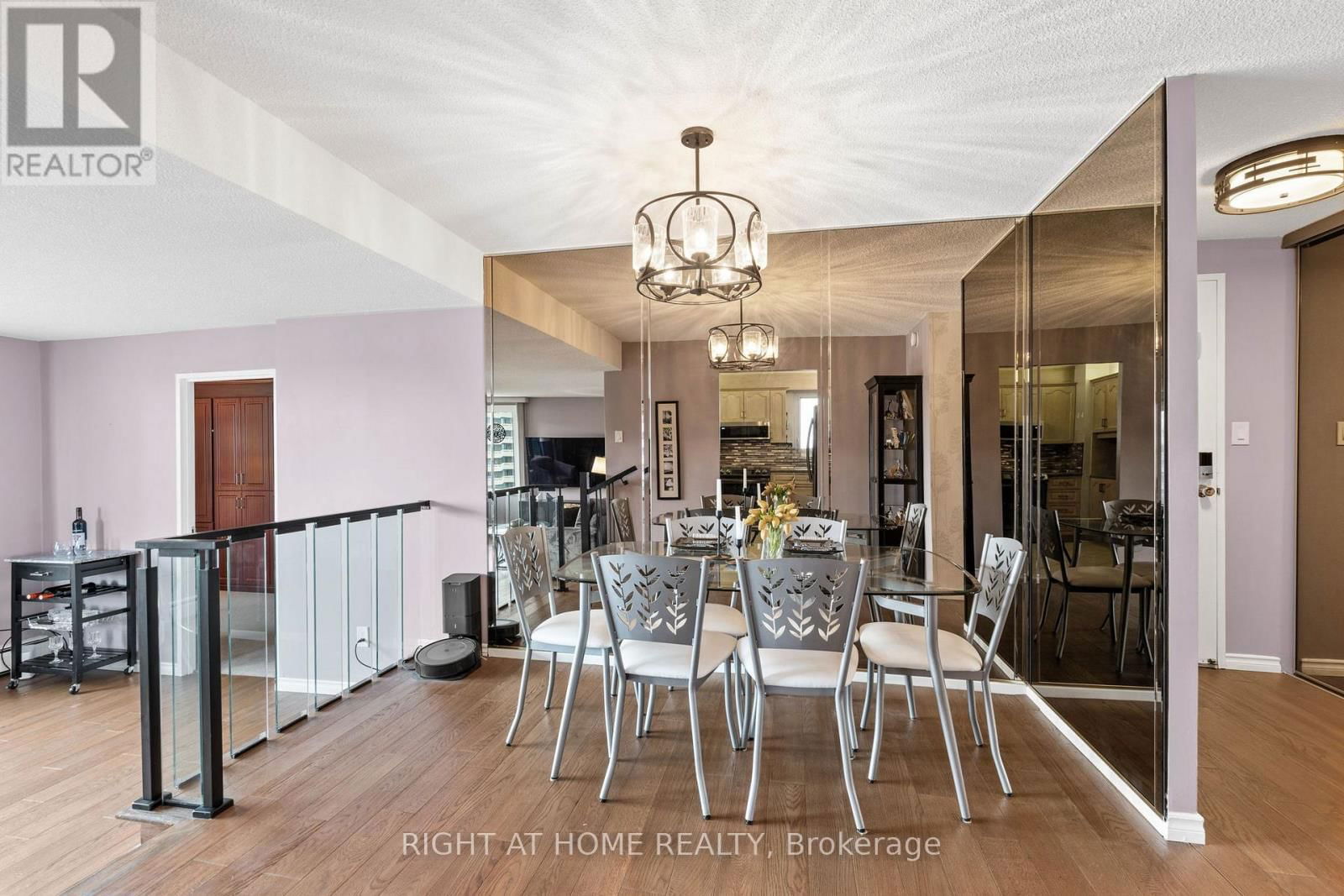 1102 - 1171 AMBLESIDE DRIVE Image 14