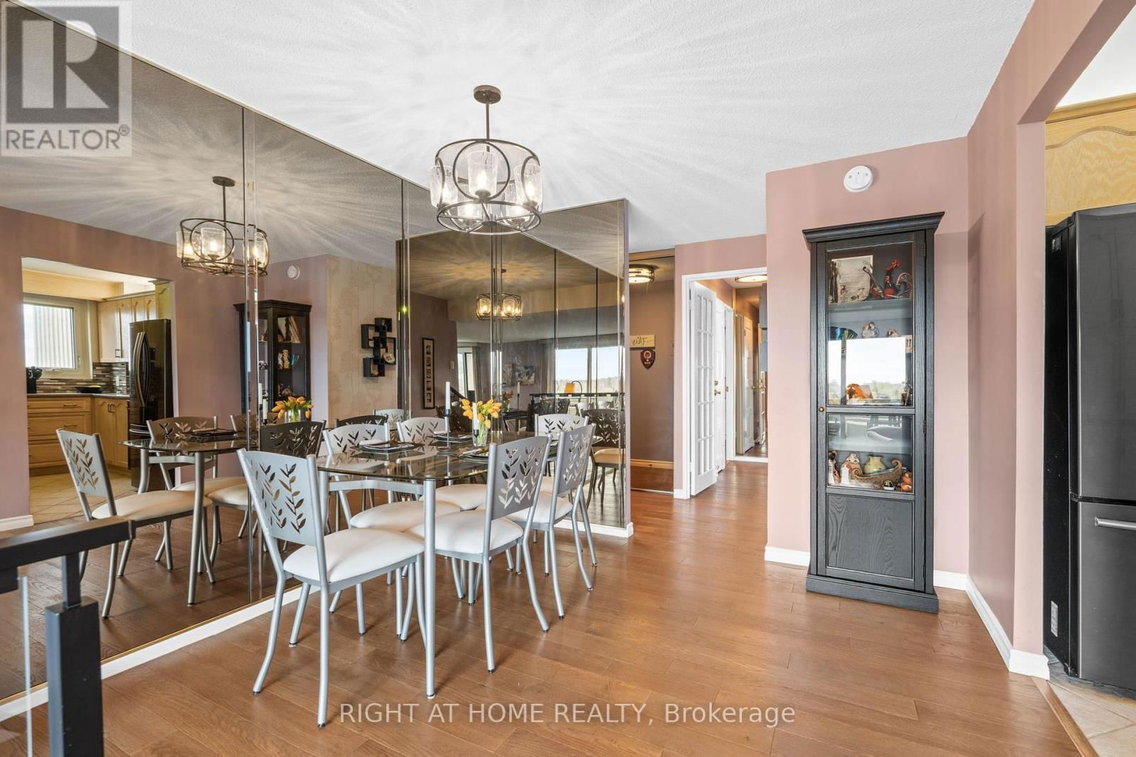 1102 - 1171 AMBLESIDE DRIVE Image 8