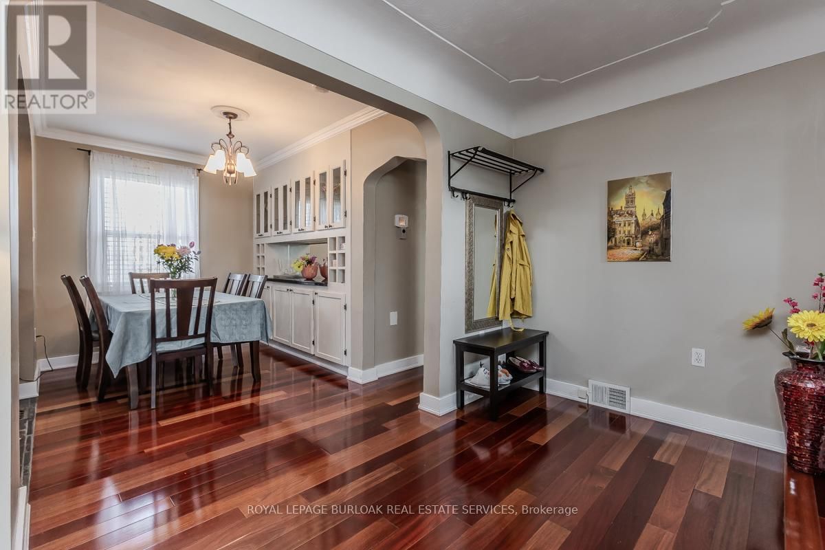 848 UPPER WELLINGTON STREET Image 13