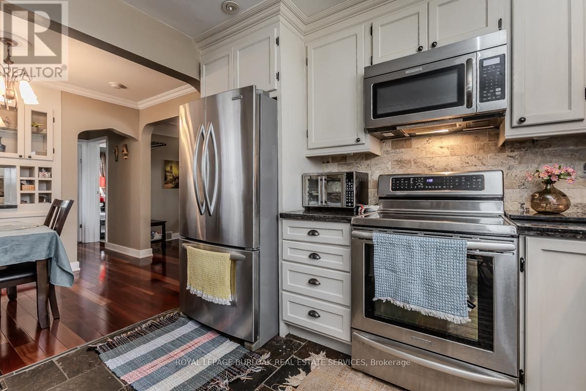848 UPPER WELLINGTON STREET Image 22