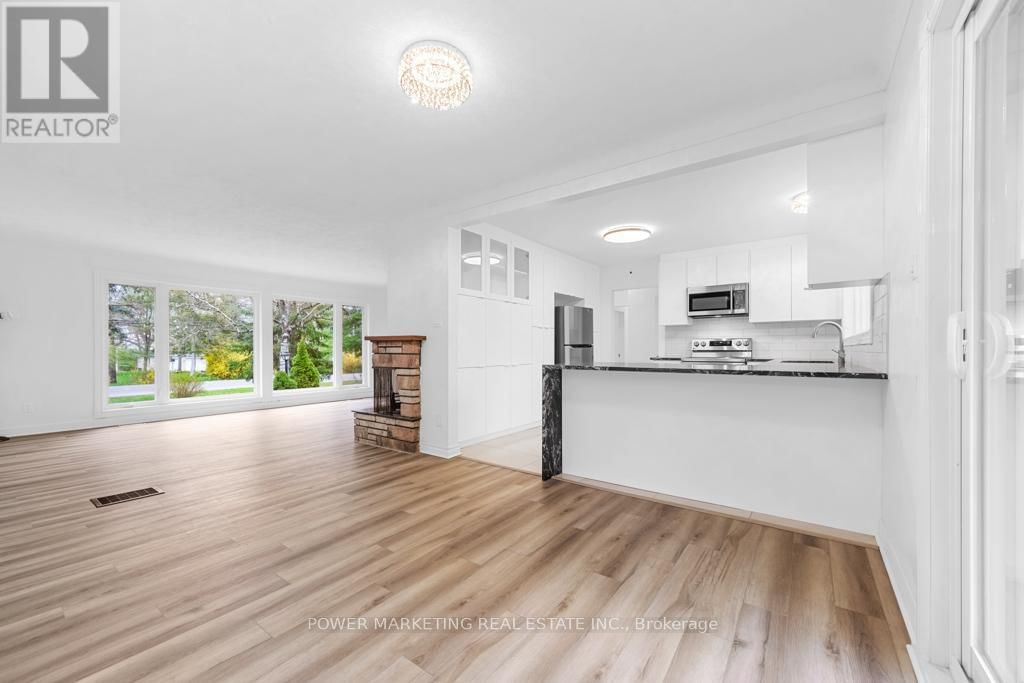 17 ROTHWELL DRIVE Image 13