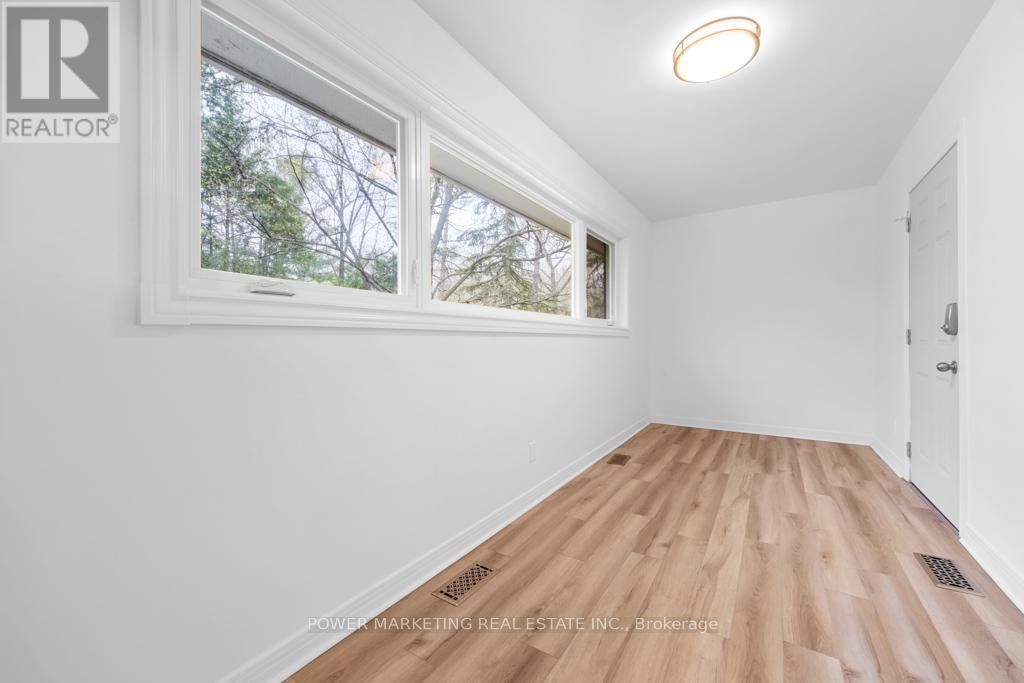 17 ROTHWELL DRIVE Image 14