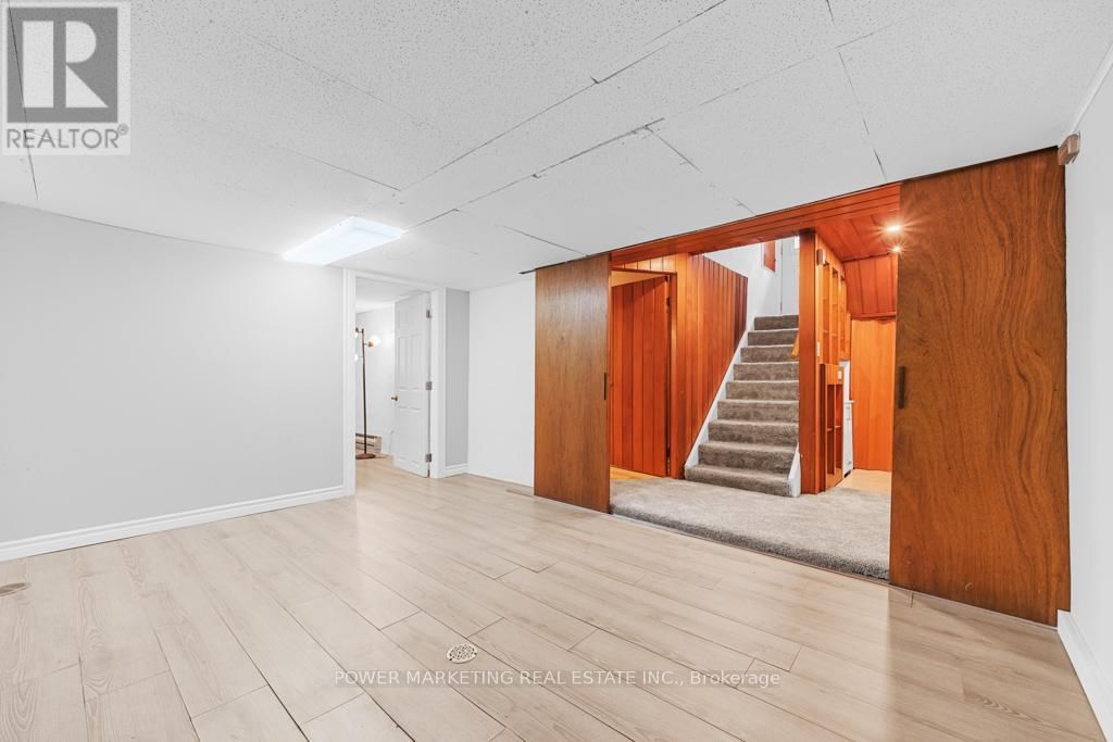 17 ROTHWELL DRIVE Image 30