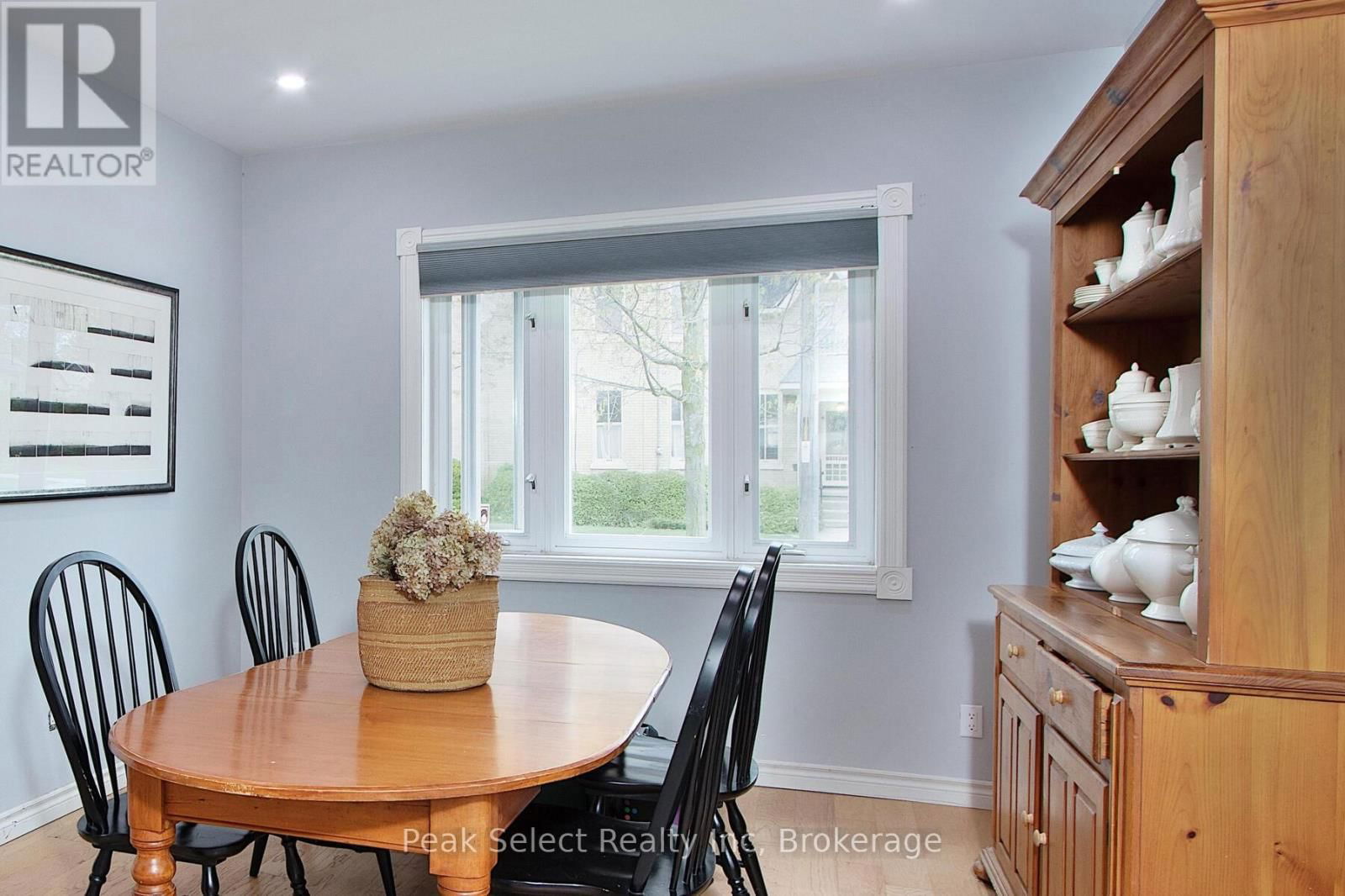 430 ALBERT STREET Image 16