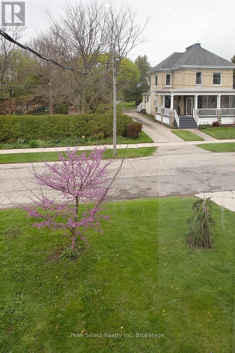 430 ALBERT STREET Image 32