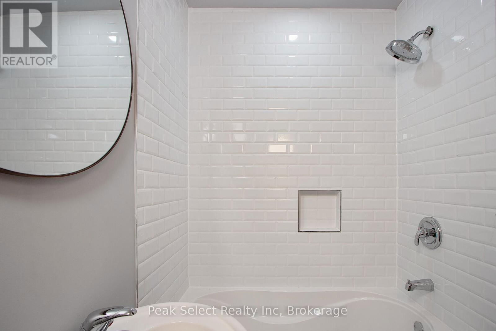430 ALBERT STREET Image 48