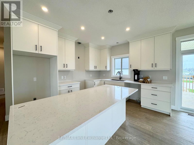 Secondary Property View