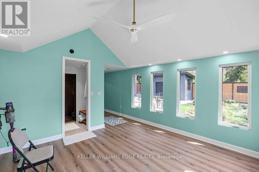 61 LAKE AVENUE NORTH Image 33